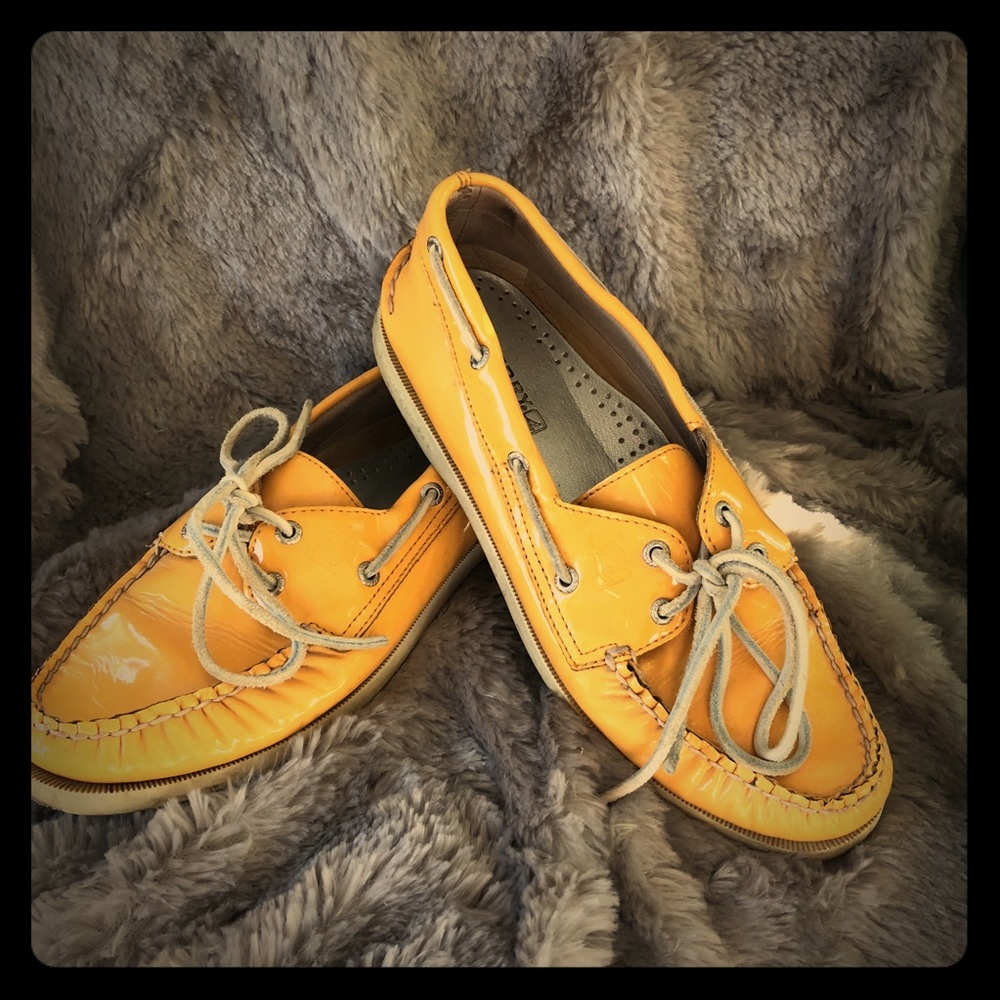 SPERRY TOPSIDER - Patent leather YELLOW BOAT SHOES